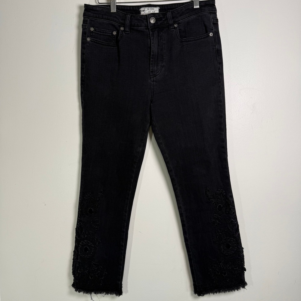 Free People Jeans 29 Black Embroidered Eyelet Lace Hem Cropped Straight Leg